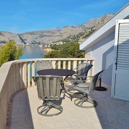Seafront Apartments Nemira Омиш Экстерьер фото