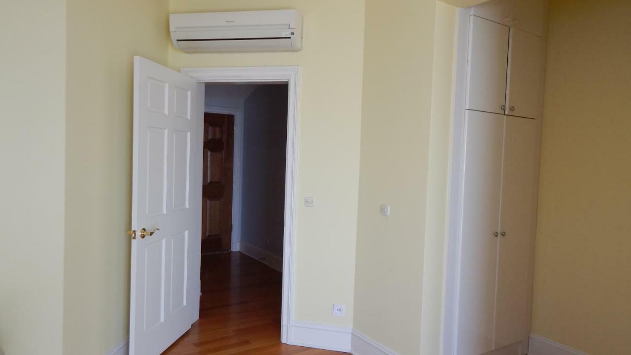 Seafront Apartments Nemira Омиш Экстерьер фото