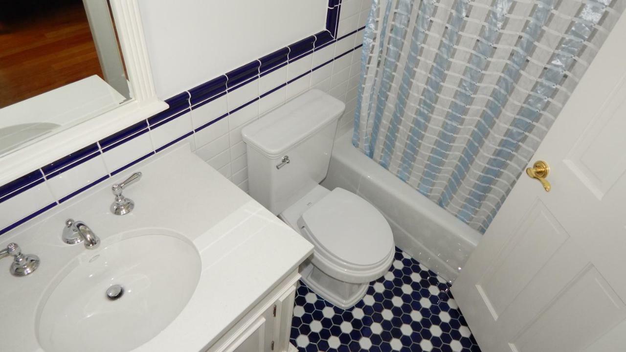 Seafront Apartments Nemira Омиш Экстерьер фото